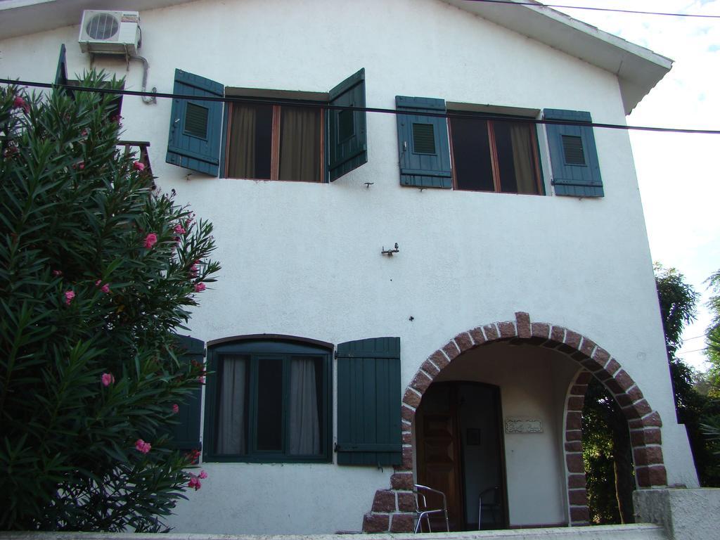 Posada De Mis Padres Ла-Флореста Экстерьер фото
